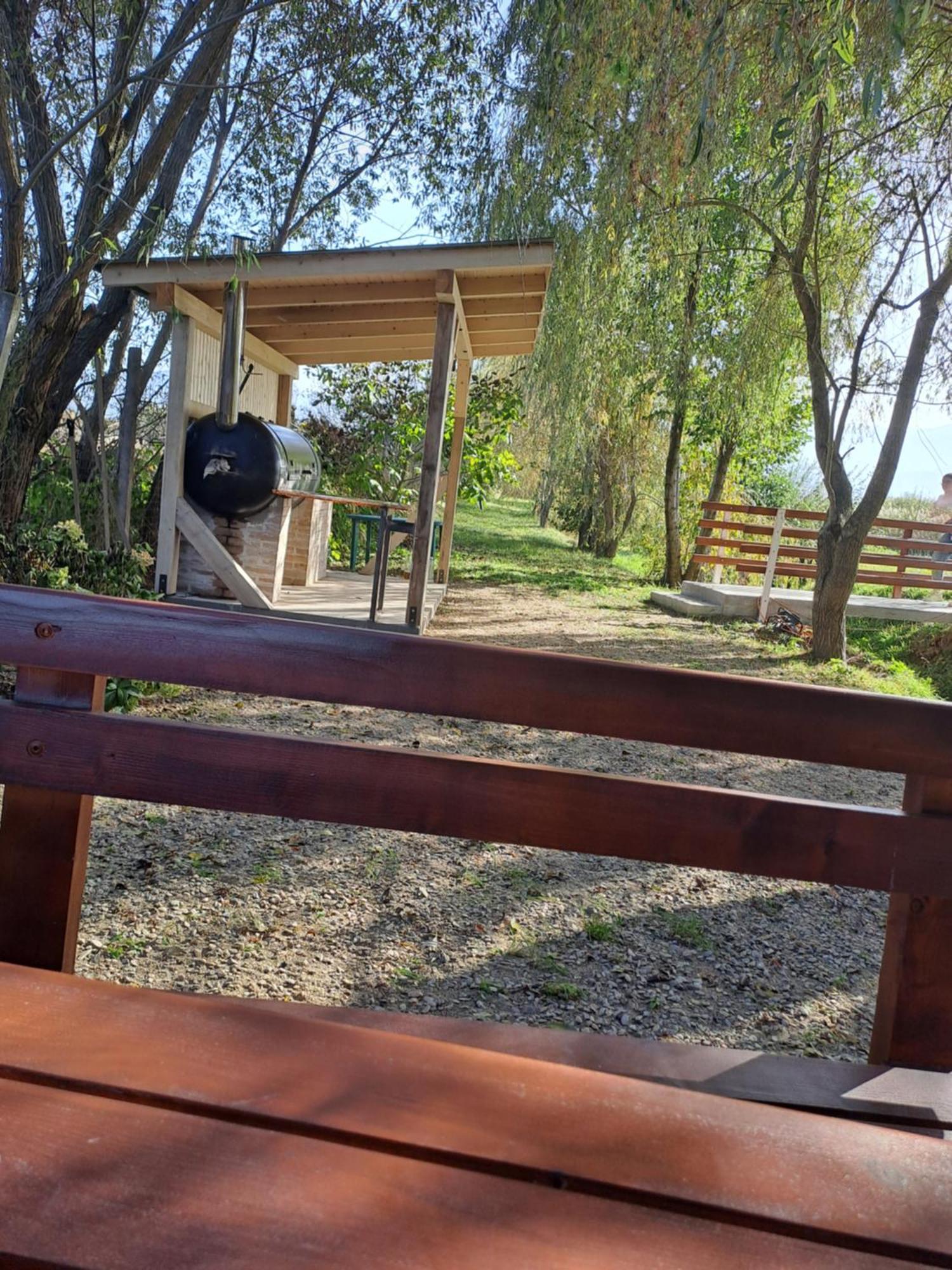 La Izvoare Pensiune-Păstrăvărie Sîmbăta de Sus Exterior foto