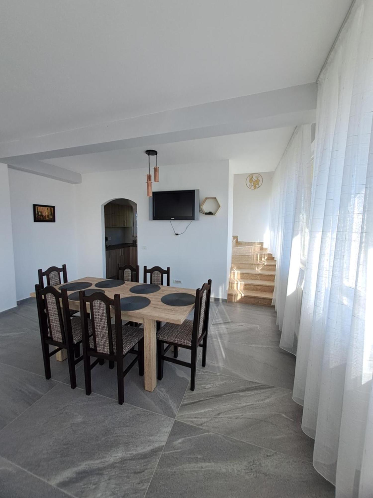 La Izvoare Pensiune-Păstrăvărie Sîmbăta de Sus Cameră foto